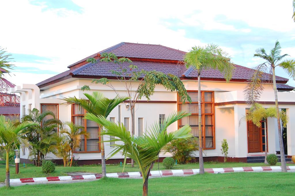The Golden Lake Hotel Naypyidaw Εξωτερικό φωτογραφία