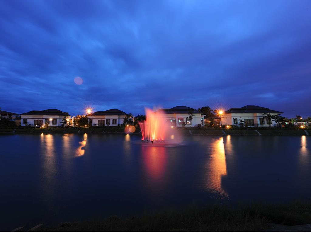 The Golden Lake Hotel Naypyidaw Εξωτερικό φωτογραφία