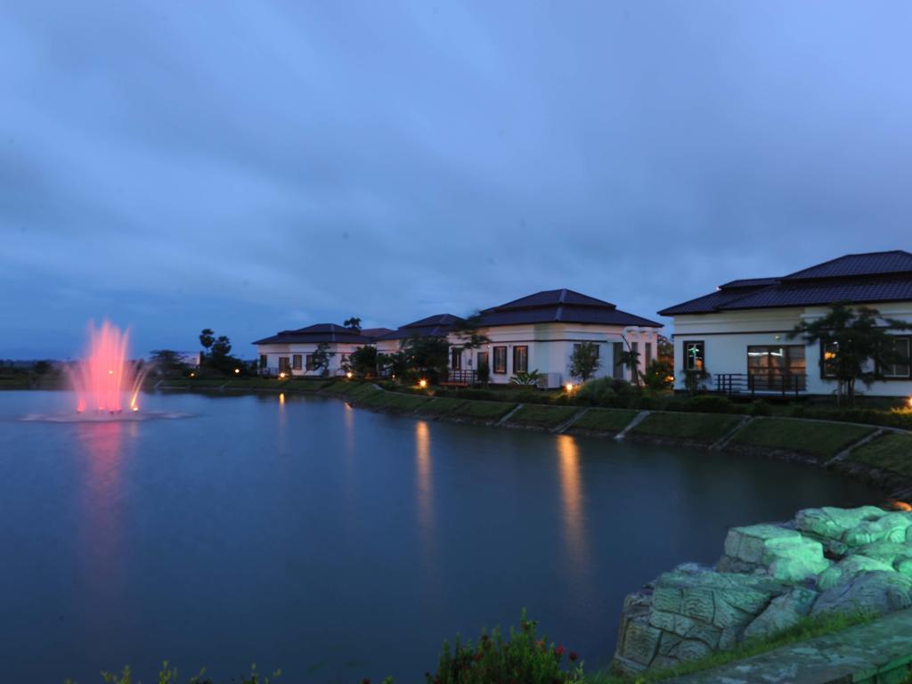 The Golden Lake Hotel Naypyidaw Εξωτερικό φωτογραφία