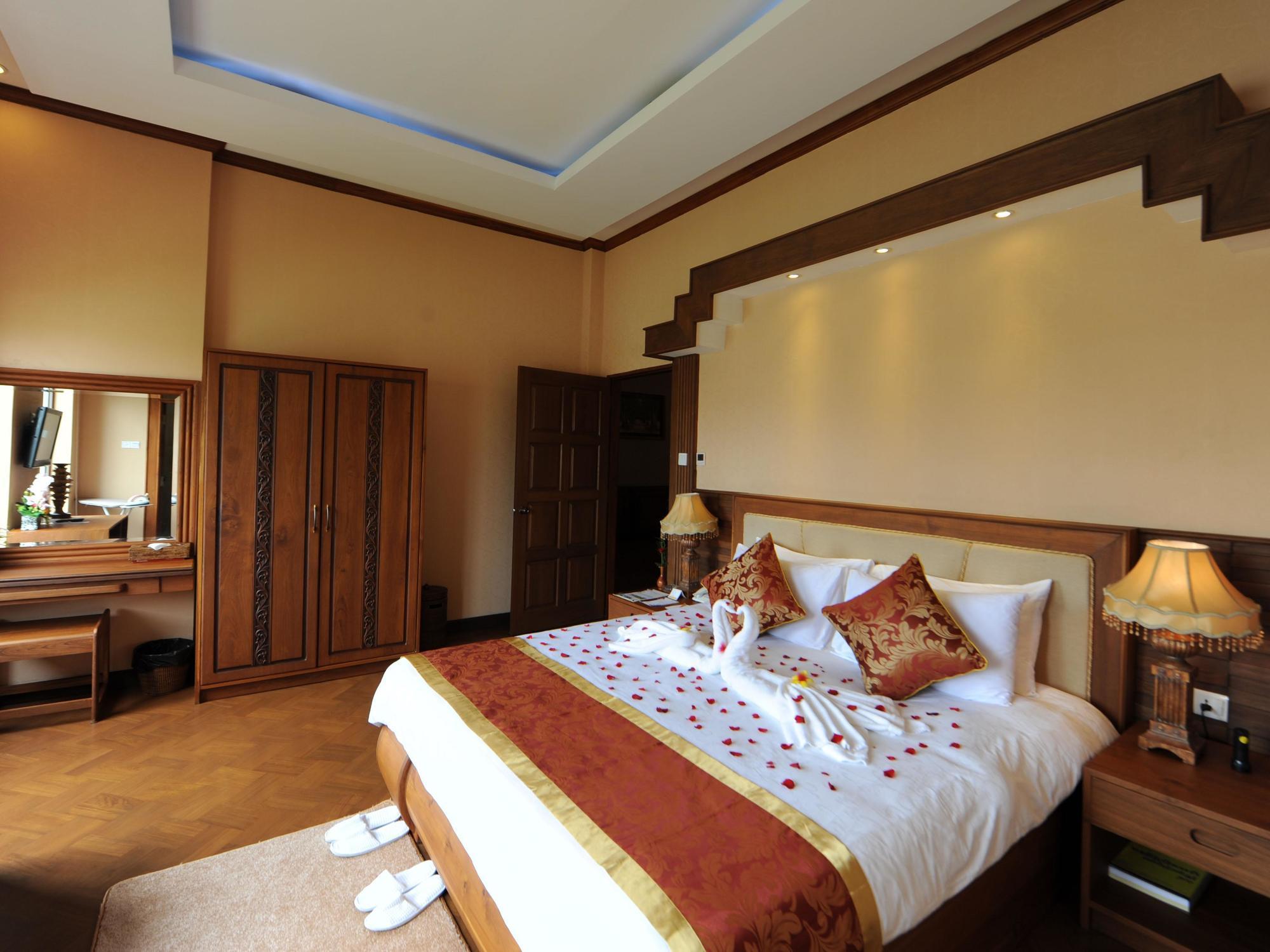 The Golden Lake Hotel Naypyidaw Εξωτερικό φωτογραφία